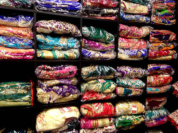 Hindoestaanse trouwjurk shoppen