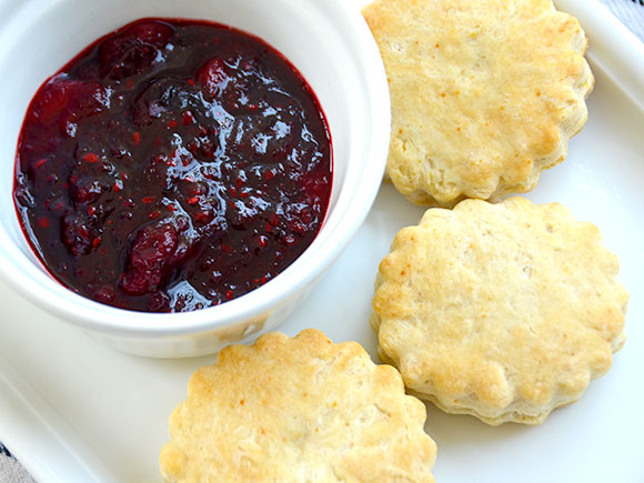 Makkelijke scones met suikervrije jam