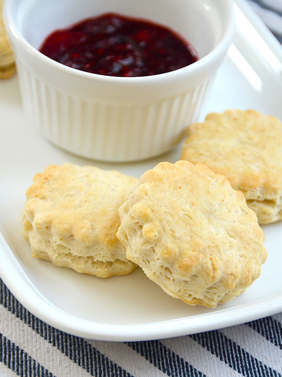 Makkelijke scones met suikervrije jam