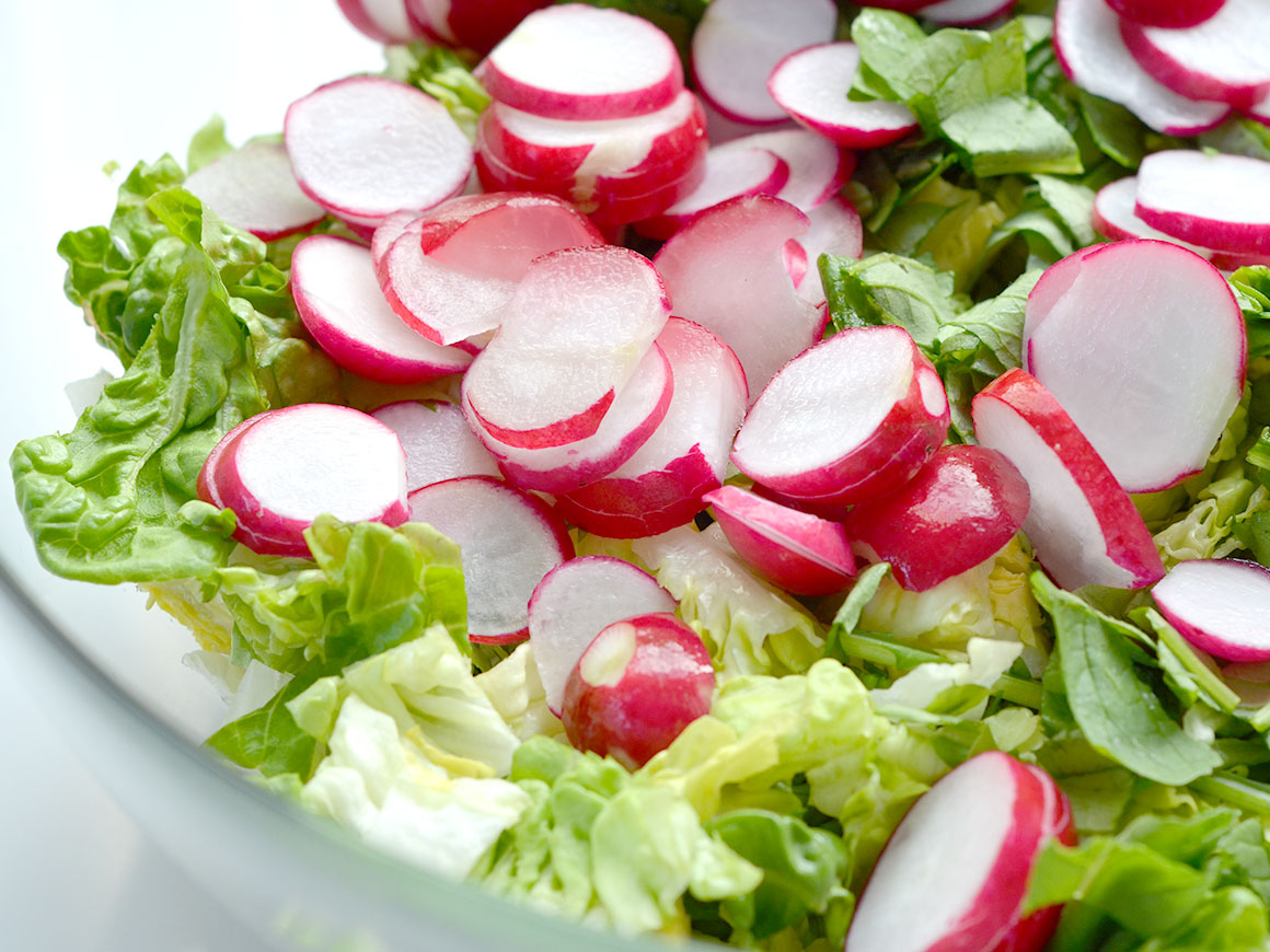 Parelgort salade met radijs en munt
