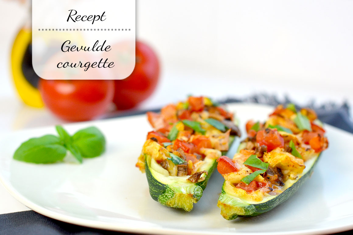 Vegetarische gevulde courgette