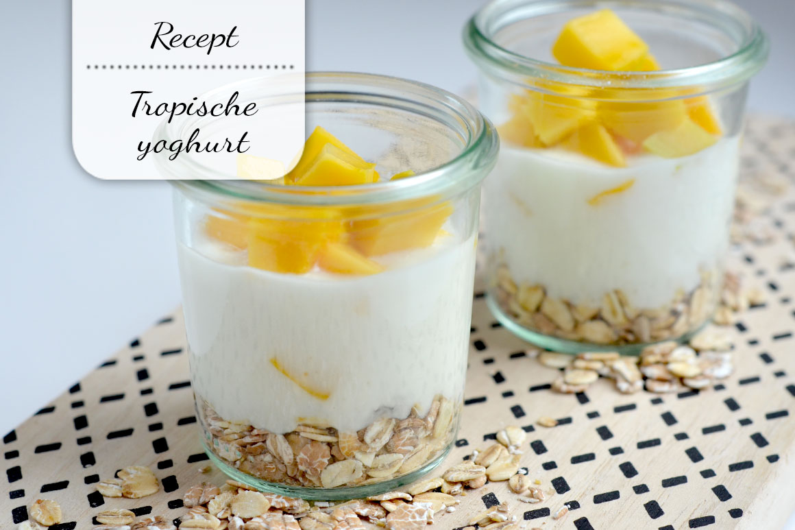 Tropische yoghurt met mango