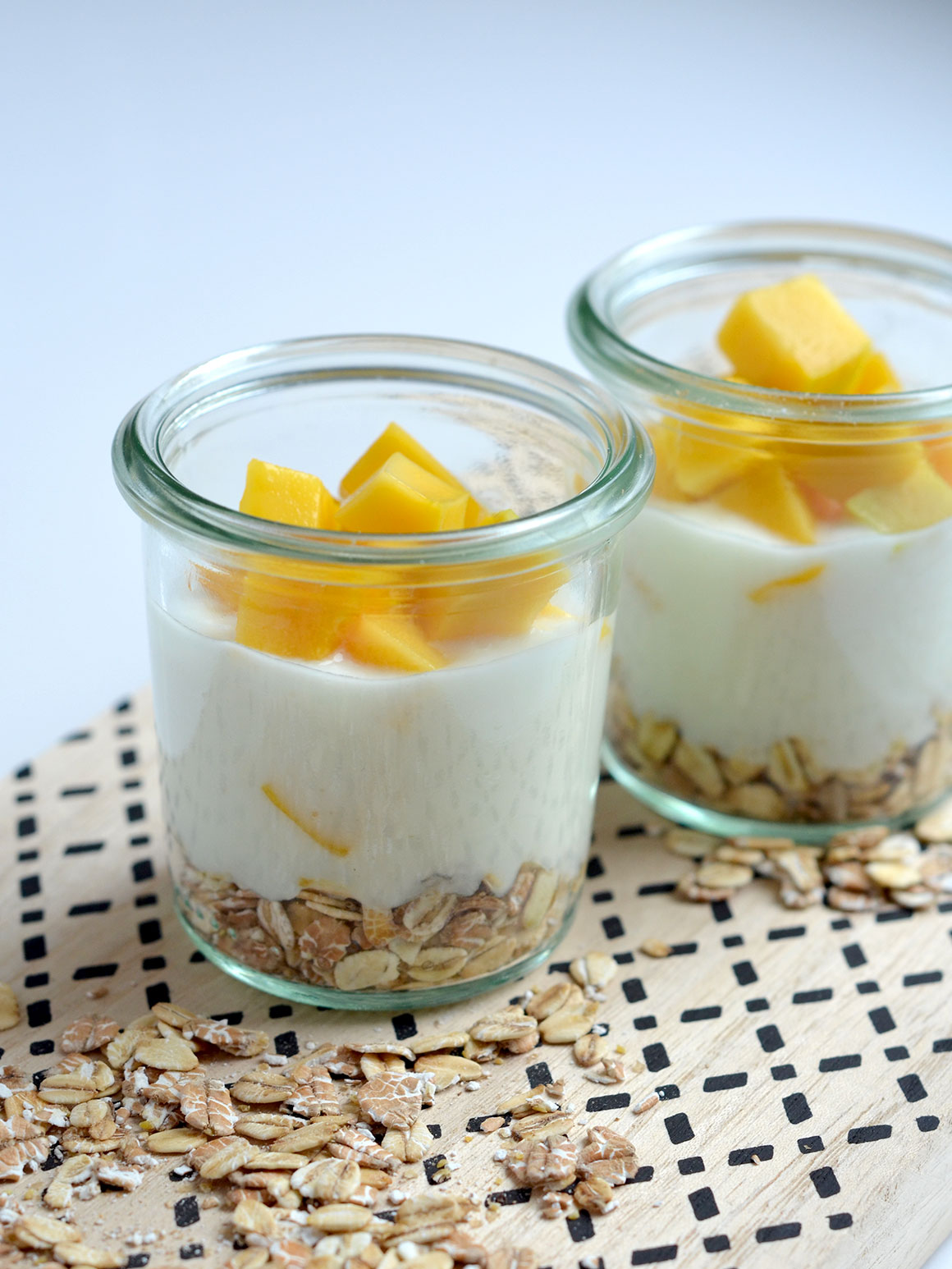 Tropische yoghurt met mango