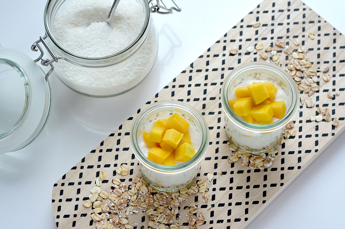 Tropische yoghurt met mango