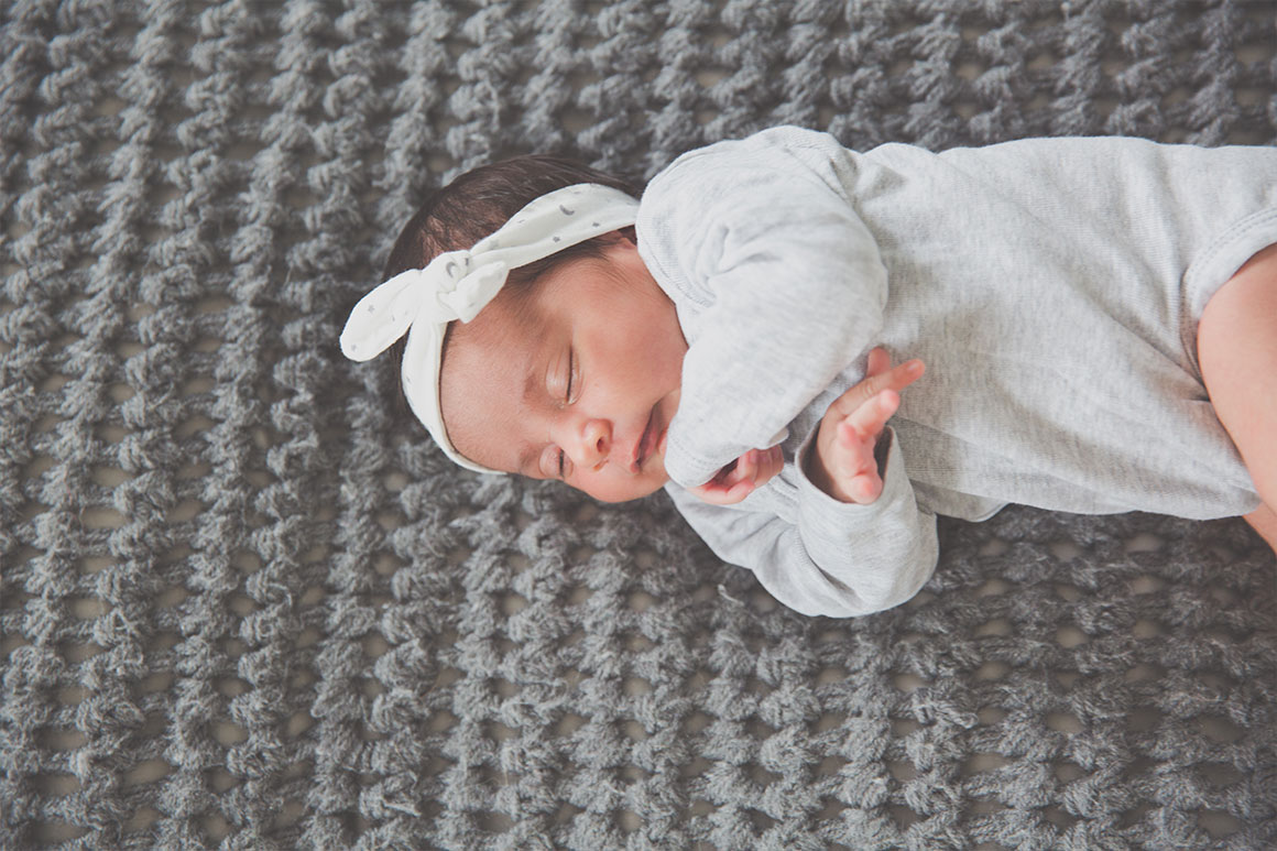 Baby update #17: Newborn & family shoot