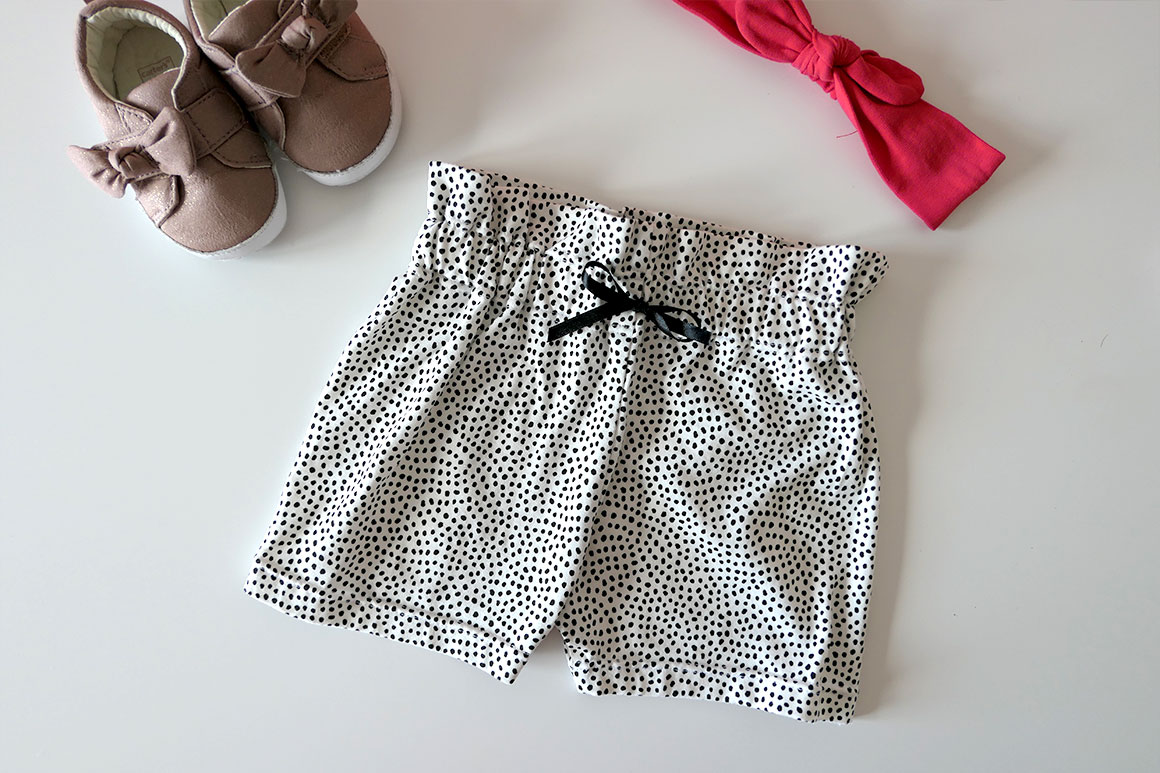 DIY: baby short met ruffle randje