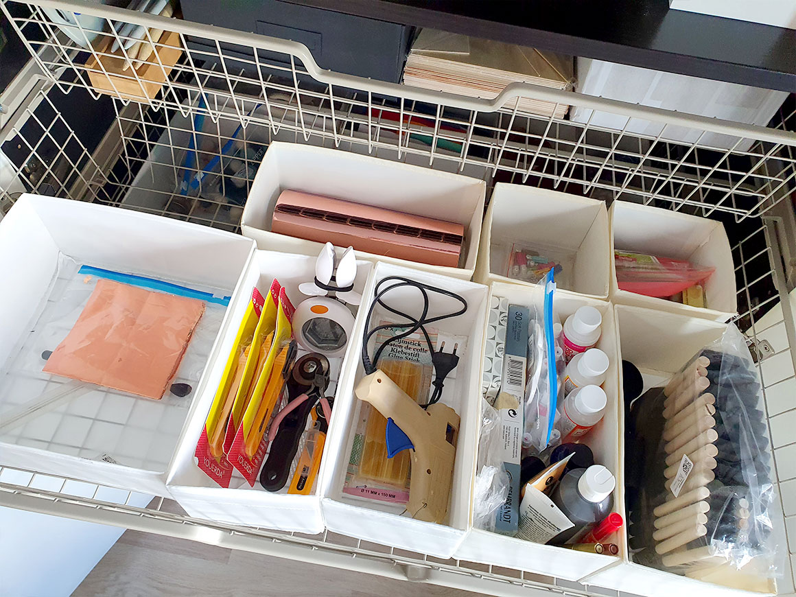 Een kijkje in onze kasten – hobbyspullen organiseren
