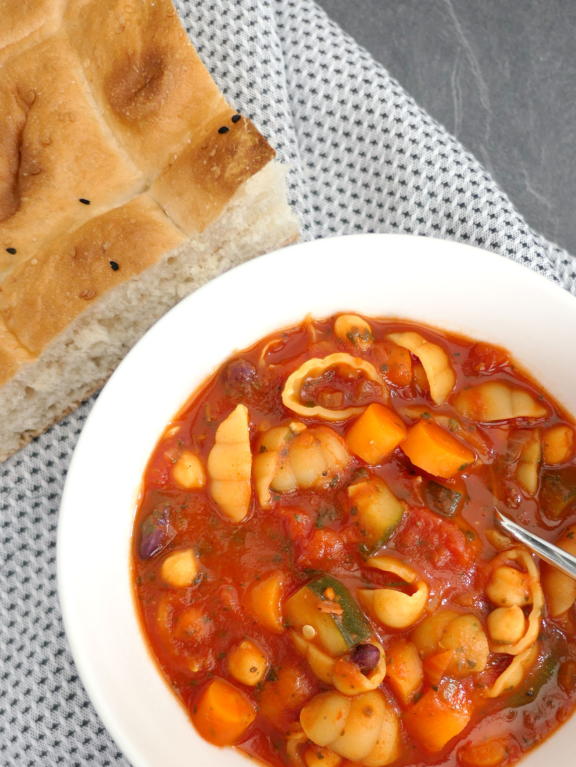 Goedgevulde minestronesoep (vegan)