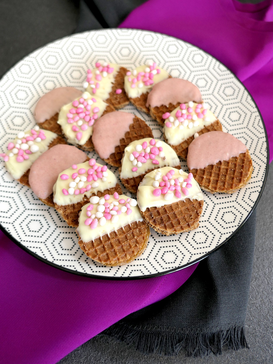 Kraamhapje: Stroopwafels met muisjes