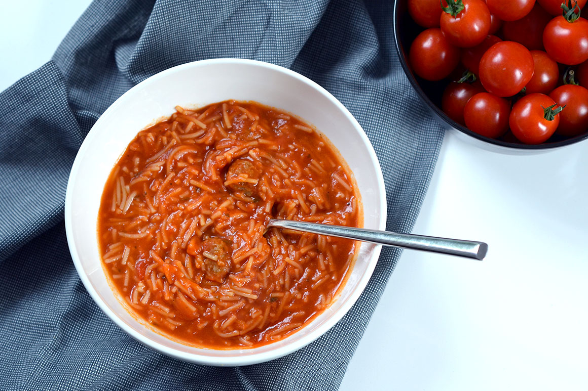 Makkelijke tomatensoep met balletjes