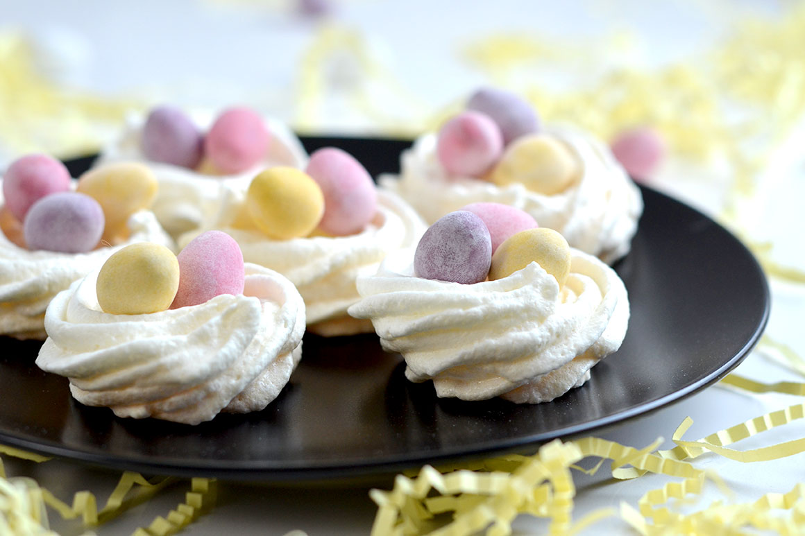 Meringue nestjes voor Pasen