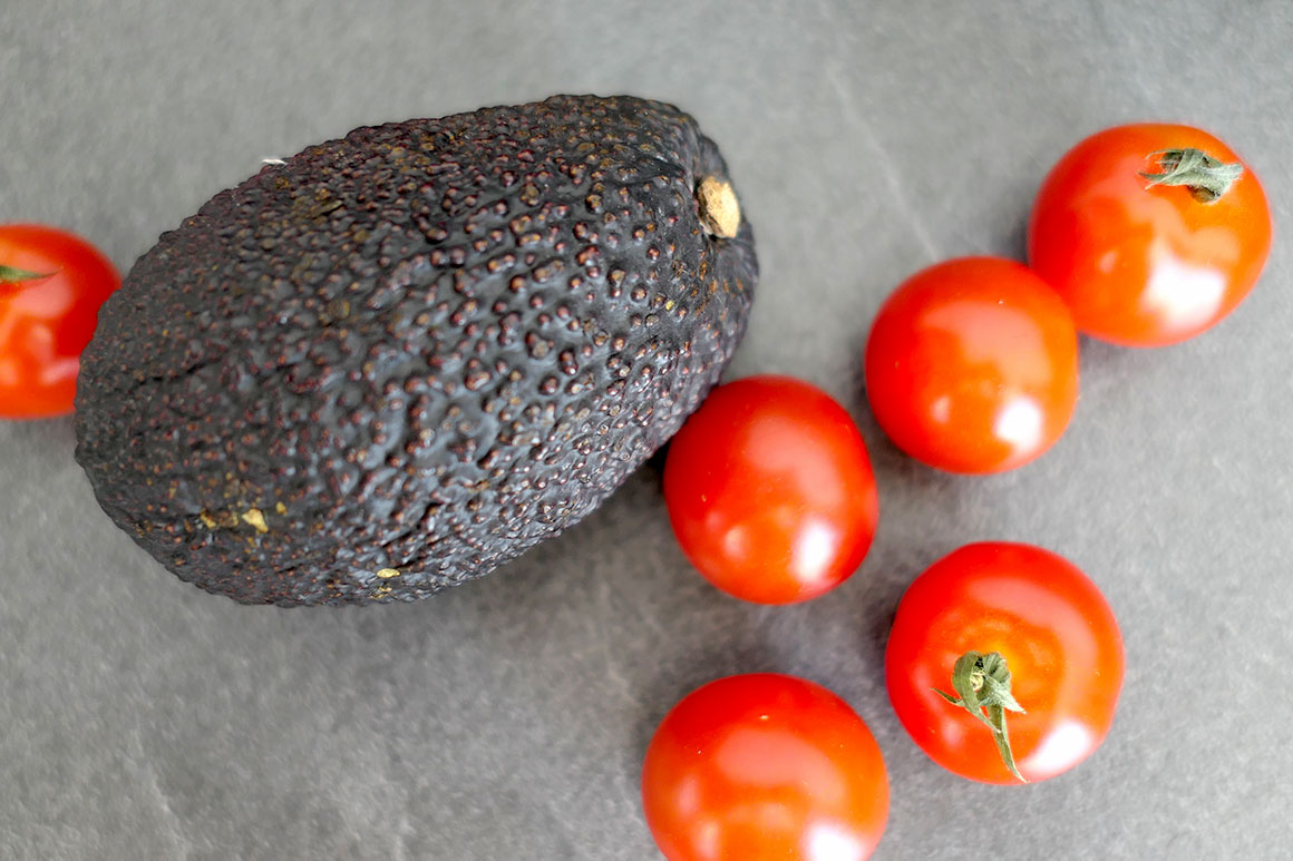 Salade met kikkererwten & avocado (vegan)