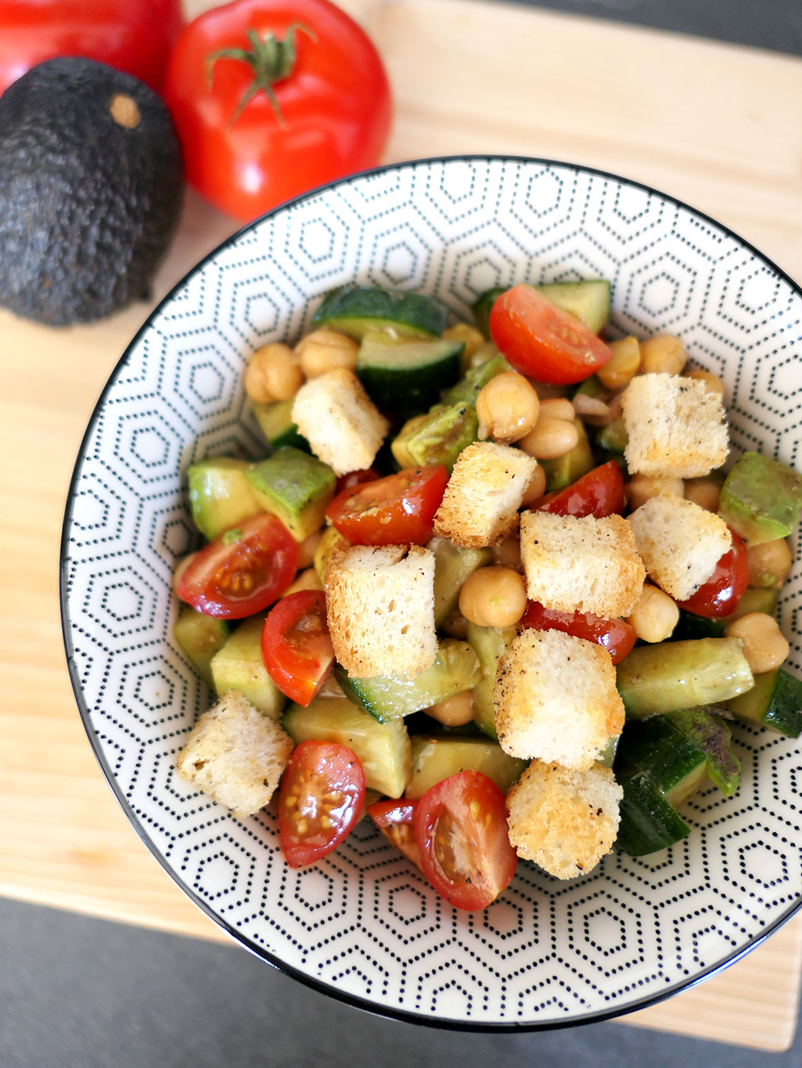 Salade met kikkererwten & avocado (vegan)