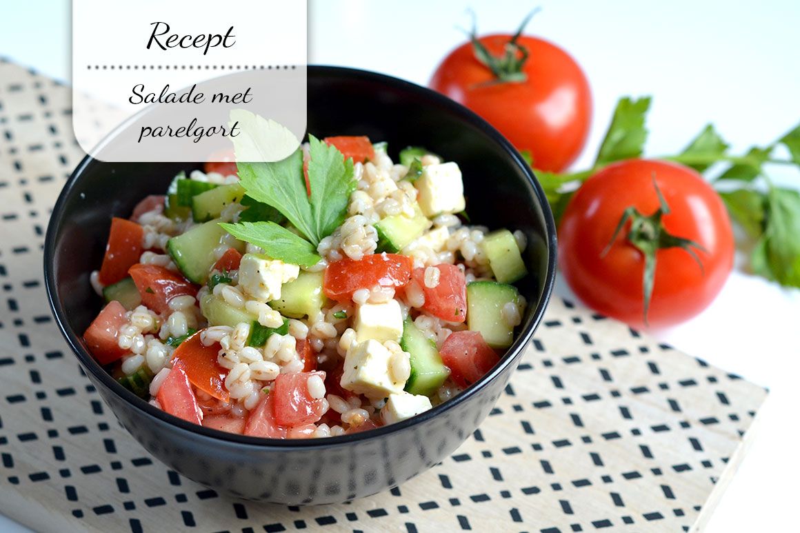 Salade met parelgort en feta