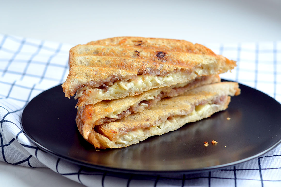 Tosti met brie & vijgenjam